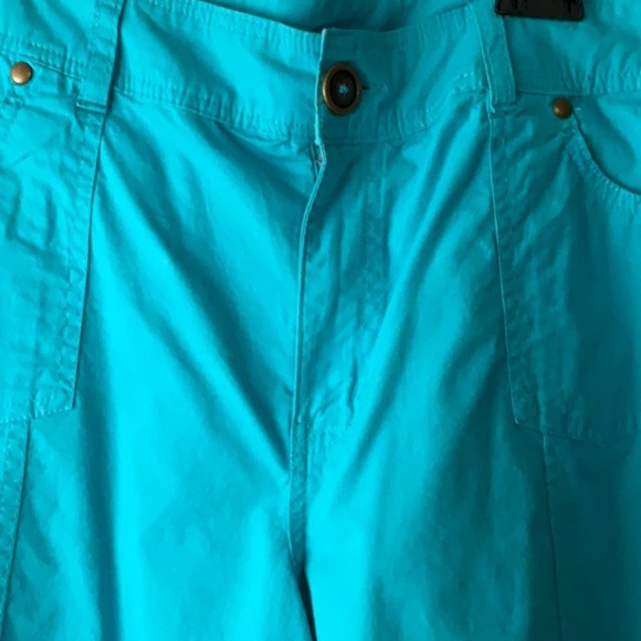 Kim Rogers Bermuda Shorts Size 14 Aqua Bronze Button Detail - Picture 13 of 13